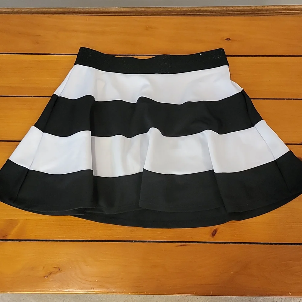 🍍Juniors Justice Striped Skort
